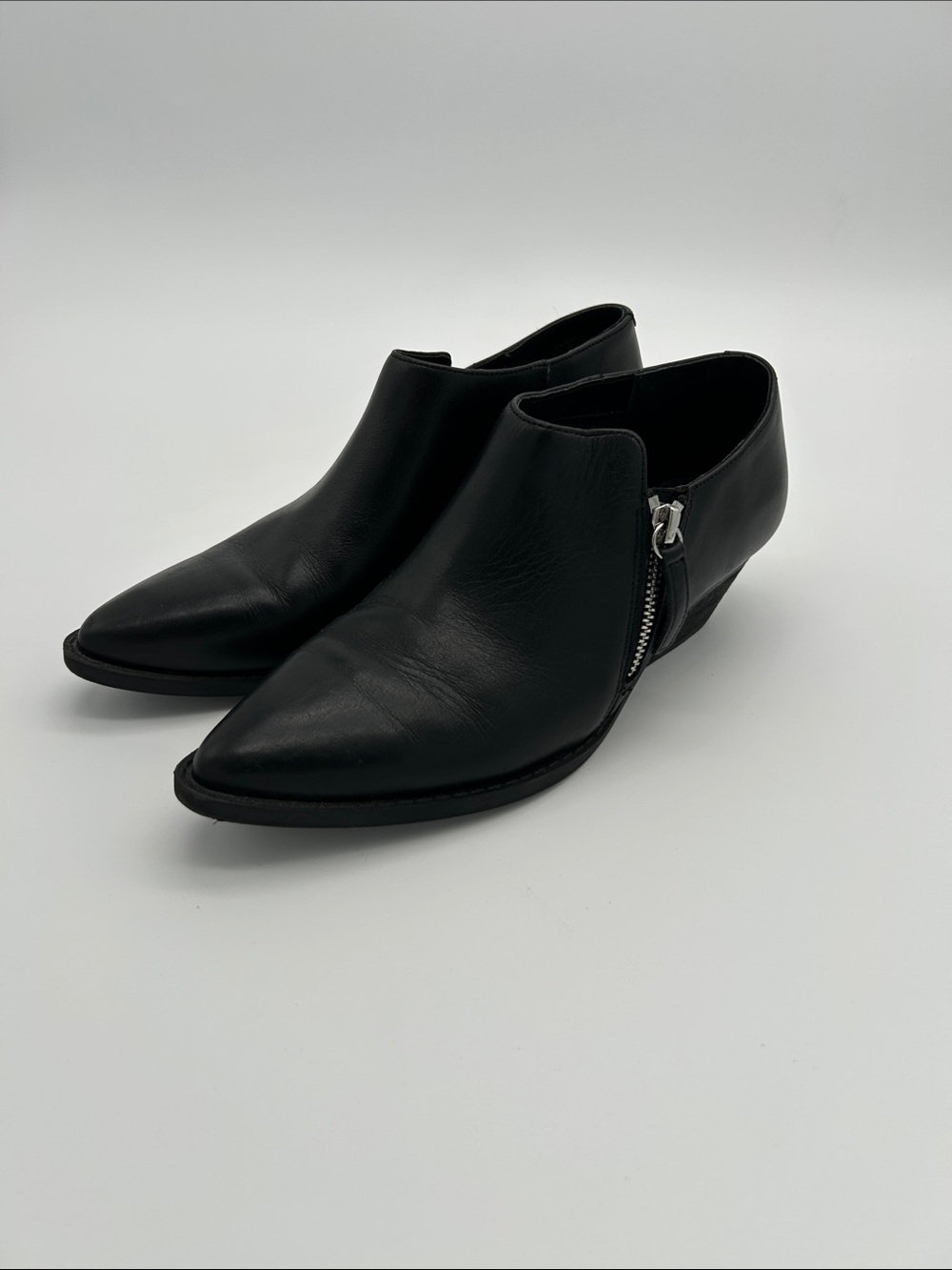 Chelsea & Violet Black Pointed Leather Ankle Booties with Side Zip
